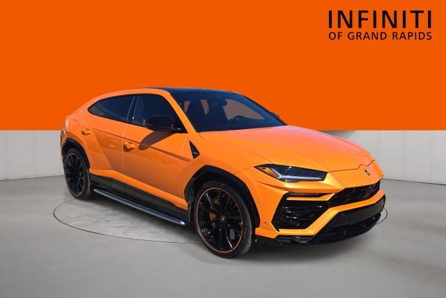 2022 Lamborghini Urus 4.0 V8 Pearl Capsule's photo