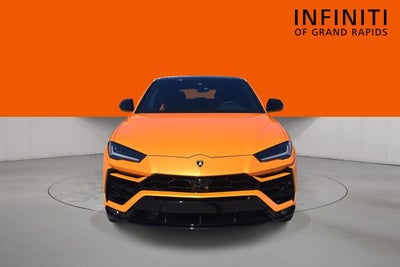 2022 Lamborghini Urus Pearl Capsule